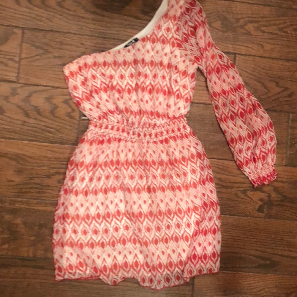 One shoulder dress